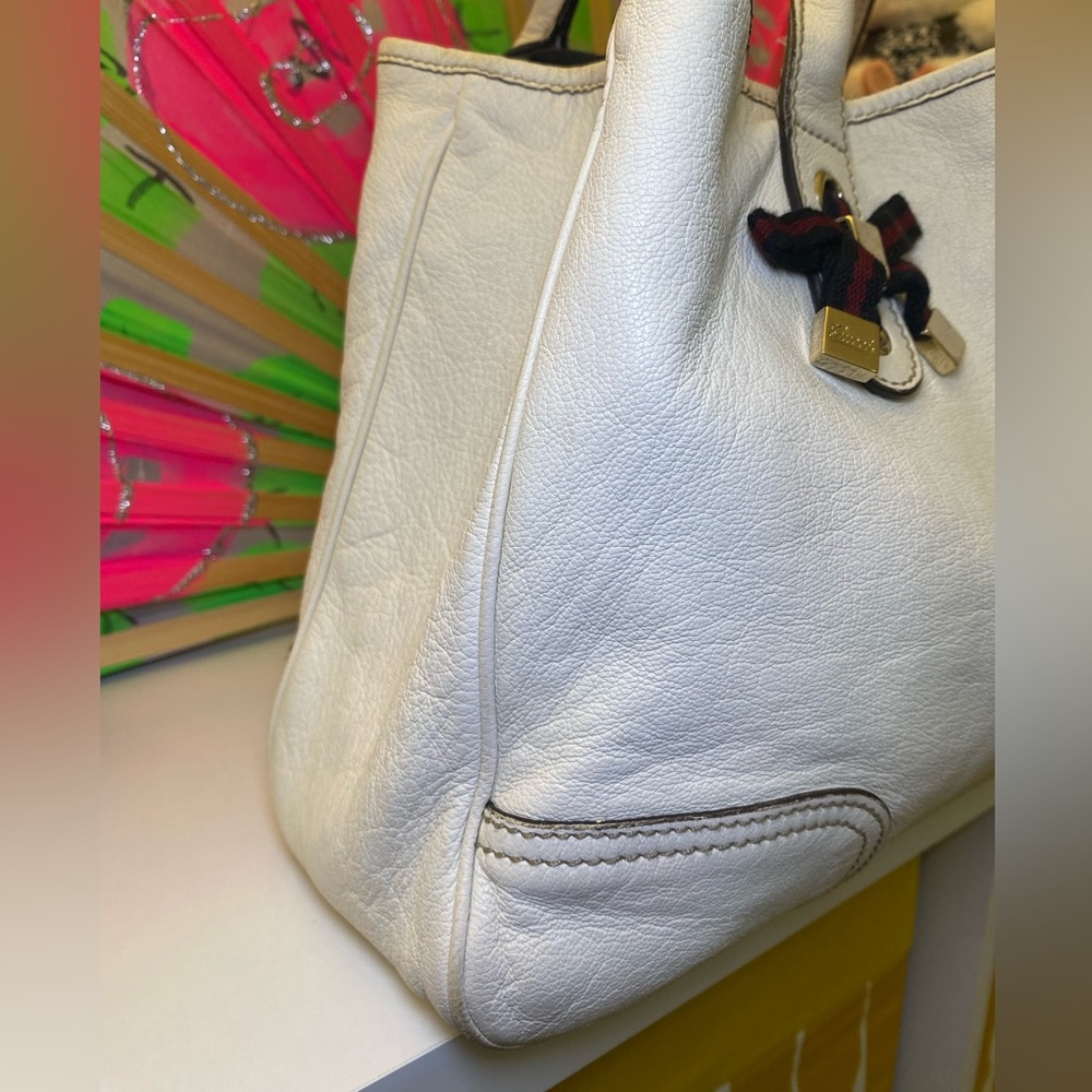 Gucci White Guccissima Princy Tote Bag - Picture 13 of 15